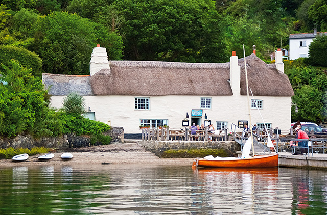 On the banks of Restronguet Creek in Cornwall - Pandora Inn