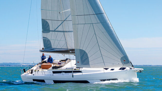 Twin backstays are 
replaced by a single 
adjustable backstay on 
the Performance version. Photo: David Harding